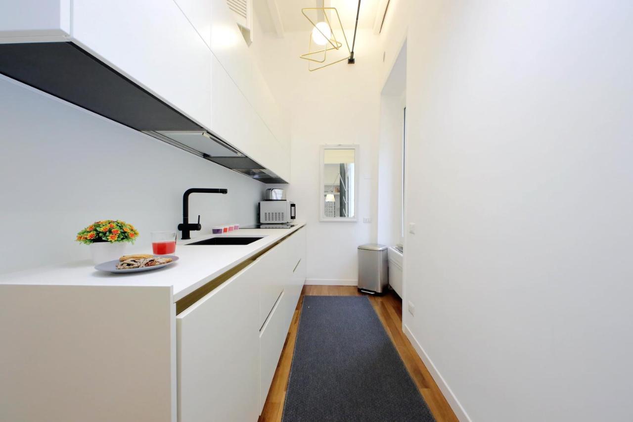 4Bnb - Serpenti Delightful Apartment Rome Bagian luar foto
